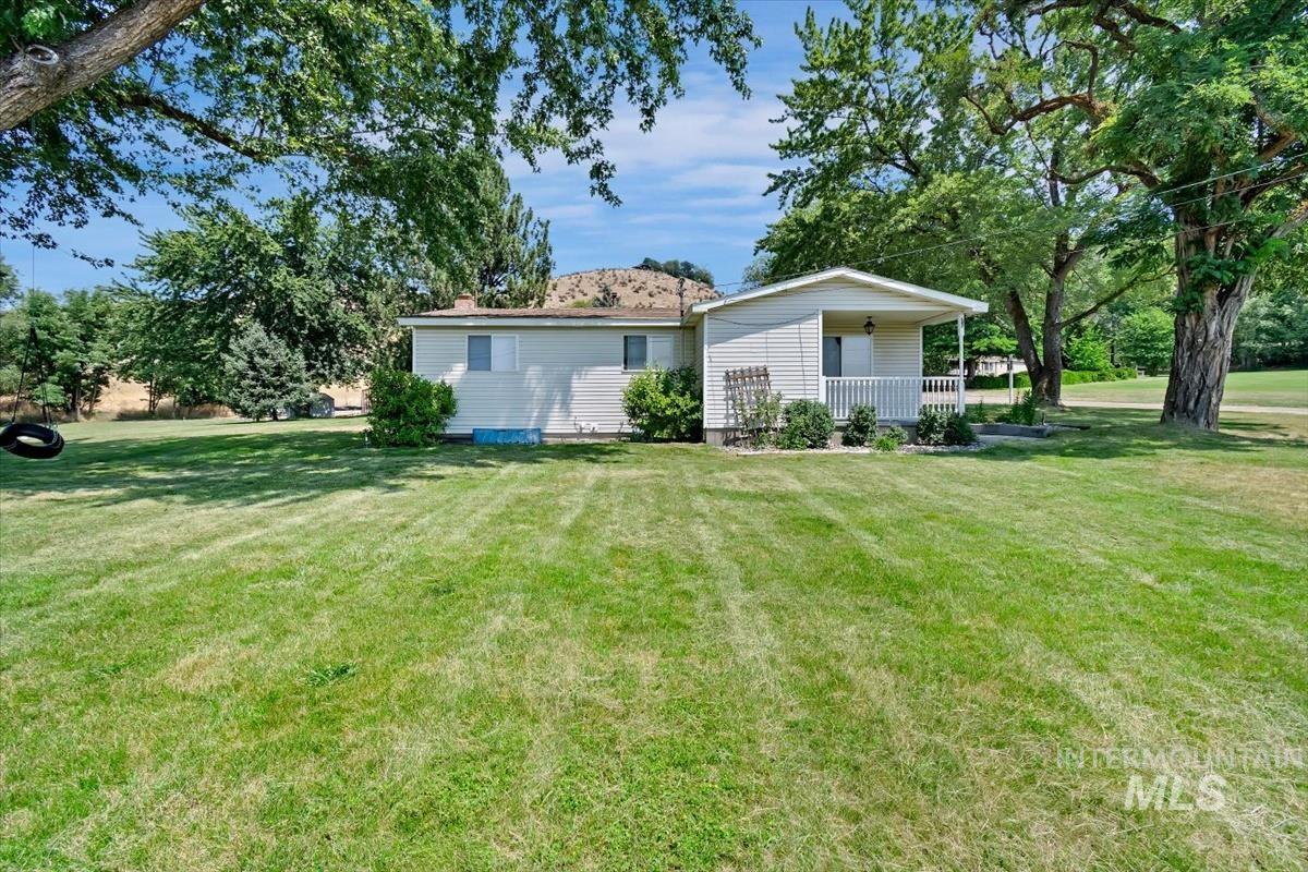 5810 W Hill Rd Property Photo 1
