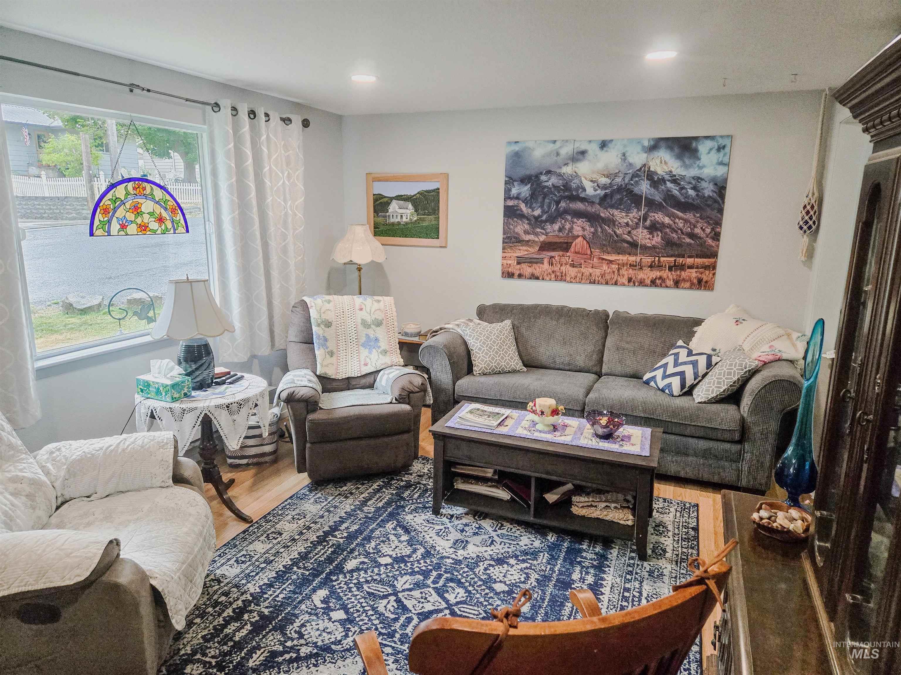 12779 Hartford Property Photo 2