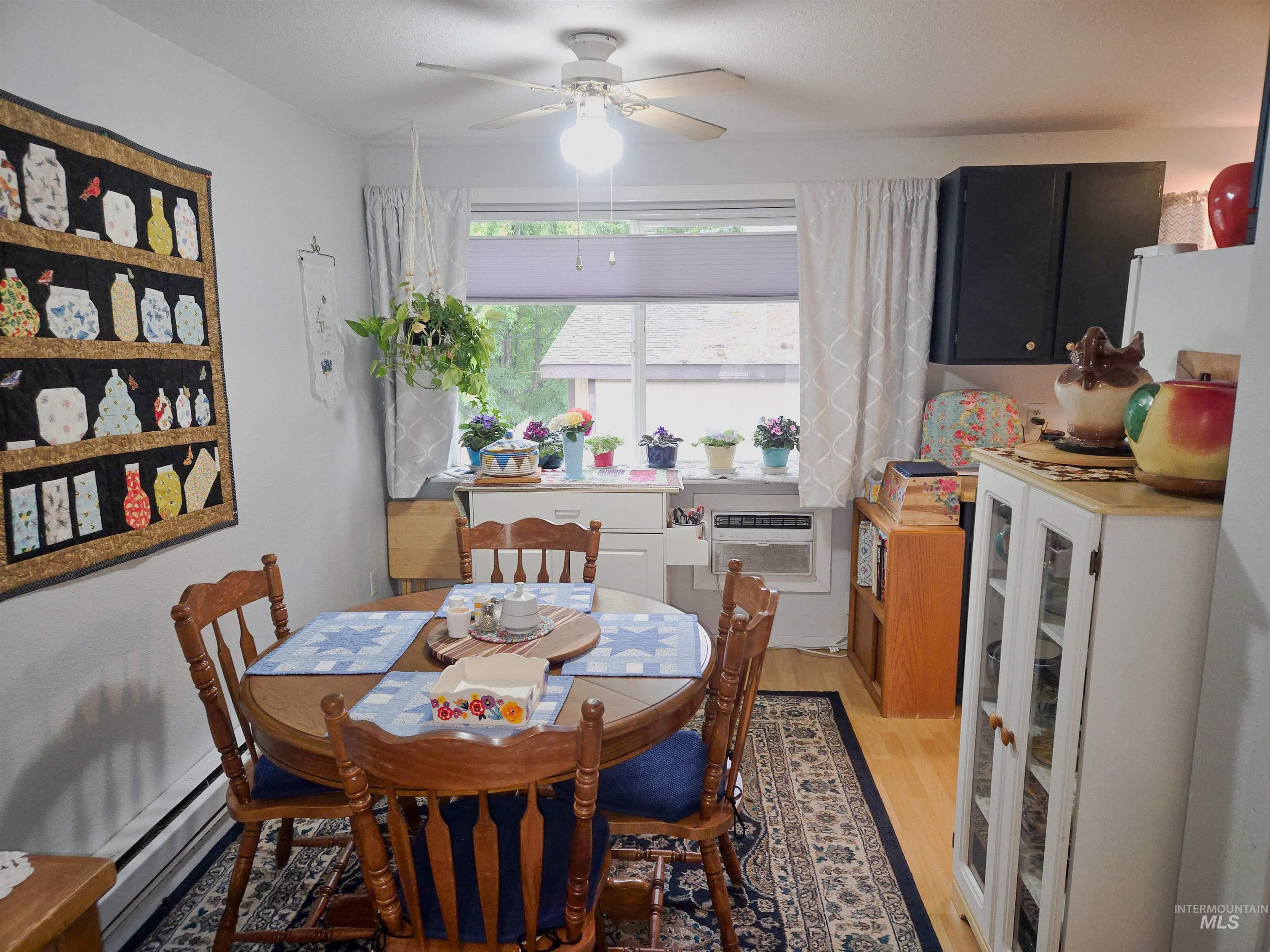 12779 Hartford Property Photo 4