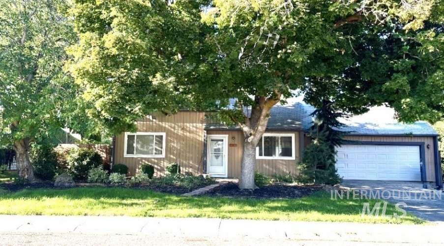 11010 W Musket St Property Photo 1