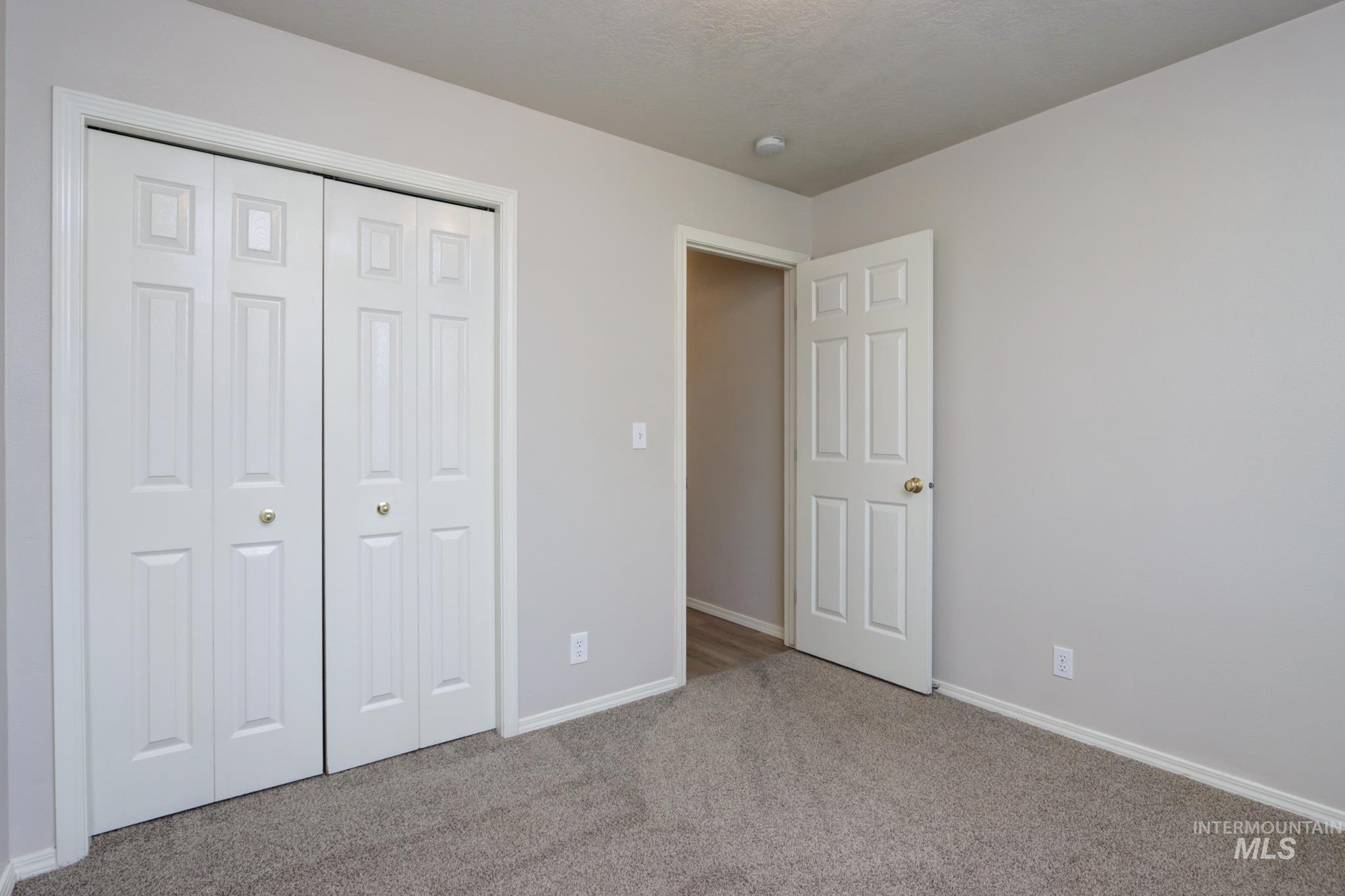 1914 W Curlew Property Photo 21