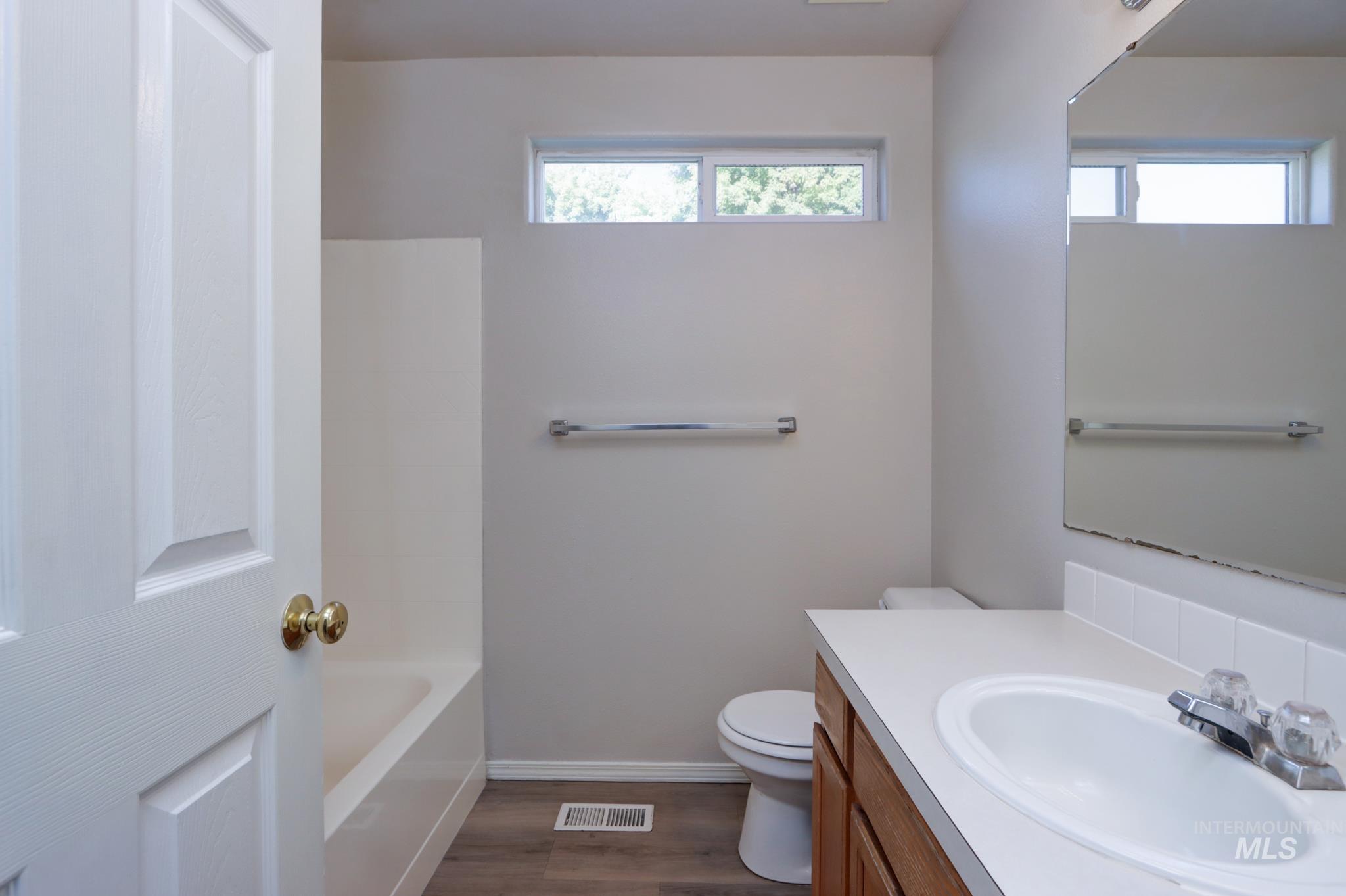 1914 W Curlew Property Photo 22