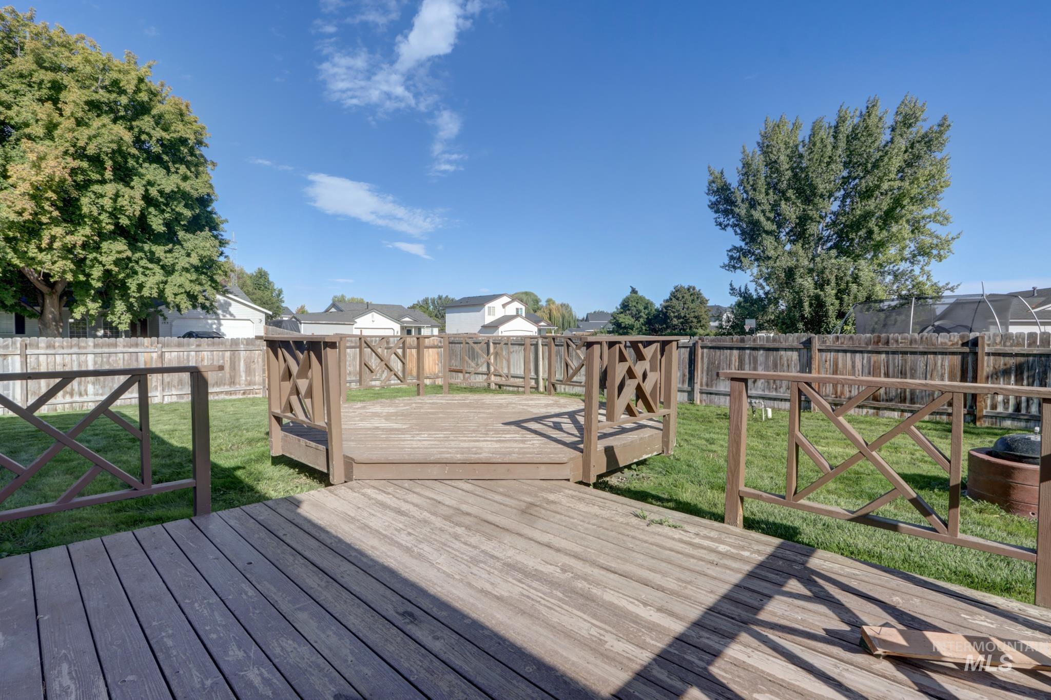 1914 W Curlew Property Photo 27