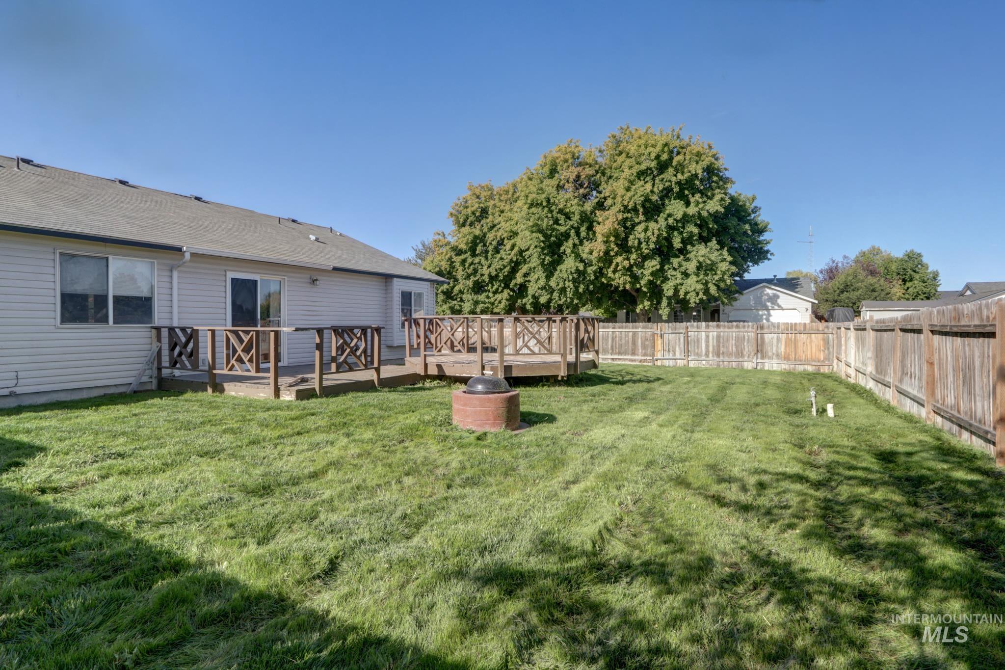 1914 W Curlew Property Photo 32