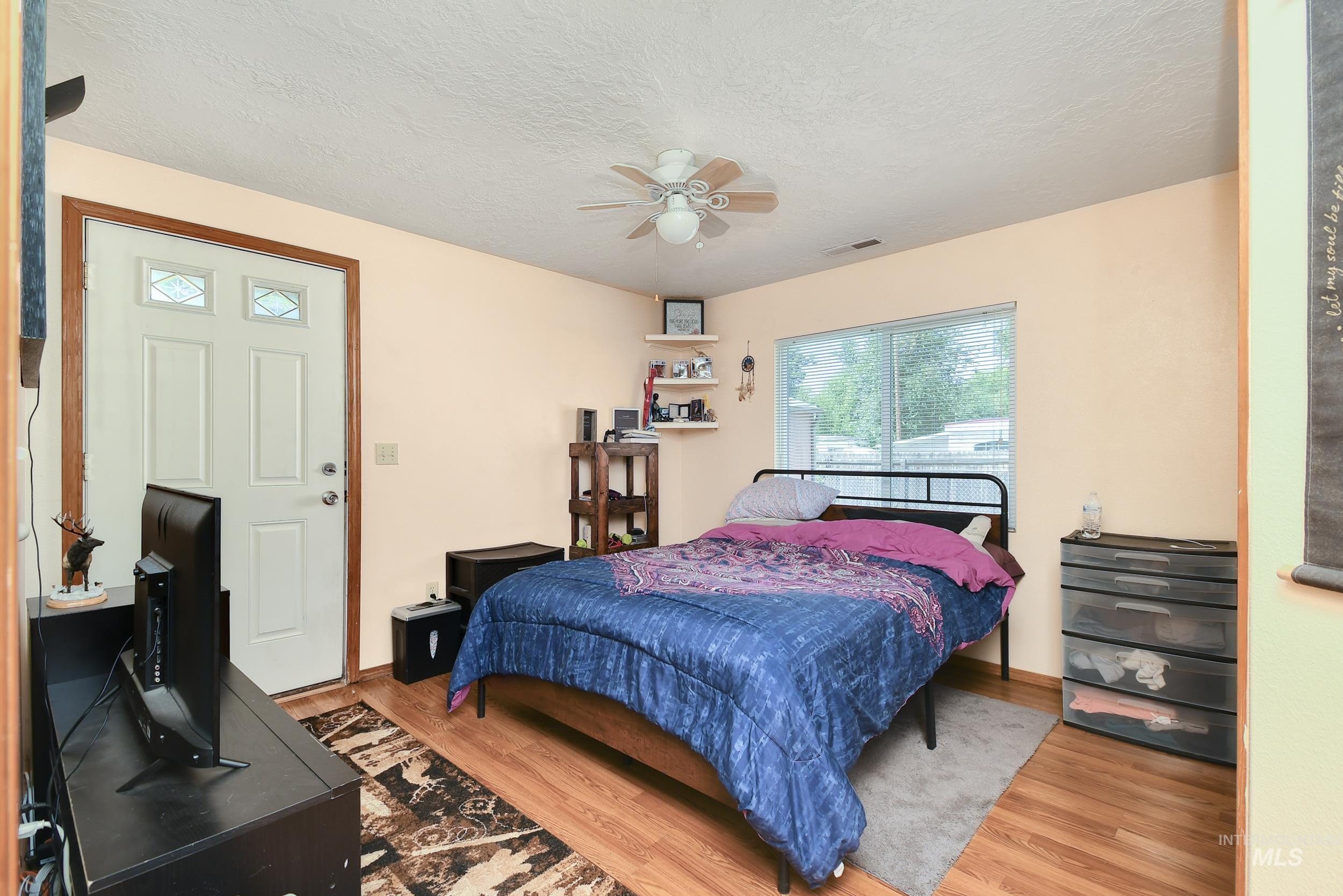4382 N Adams St Property Photo 4