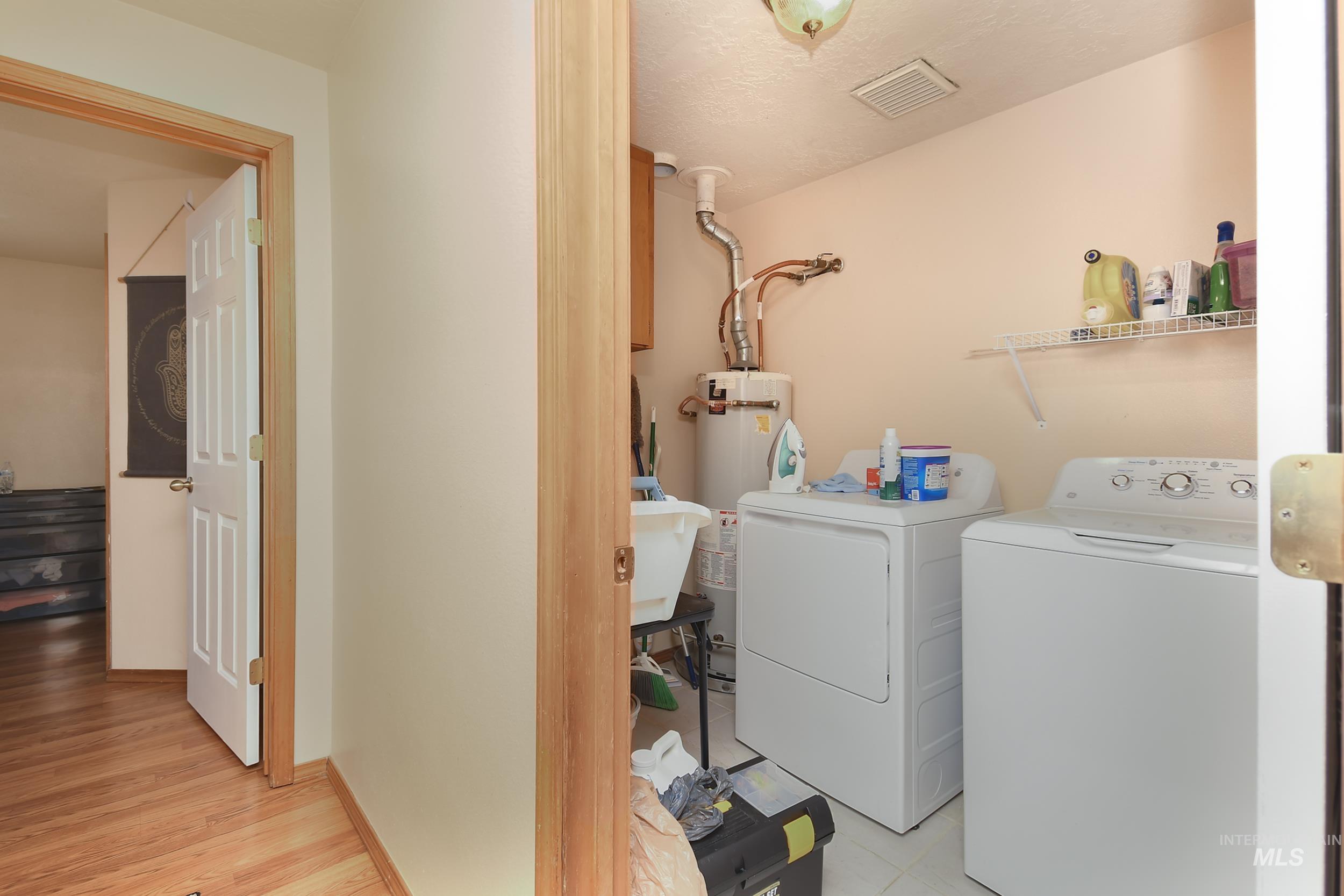 4382 N Adams St Property Photo 7
