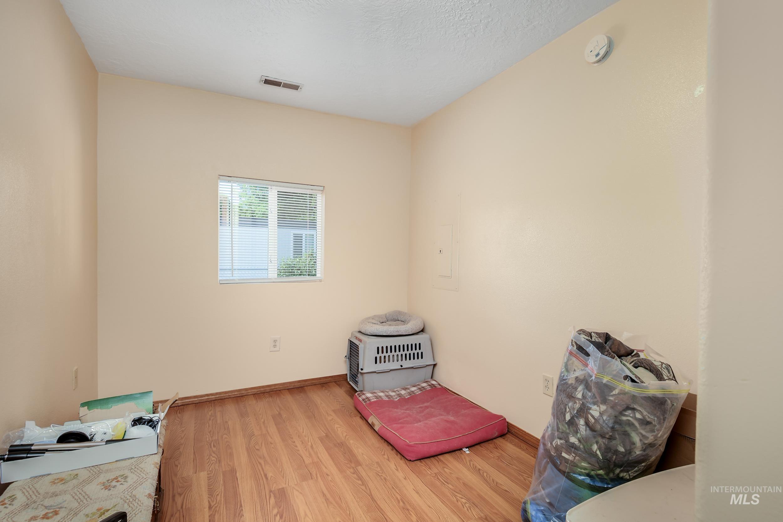 4382 N Adams St Property Photo 8