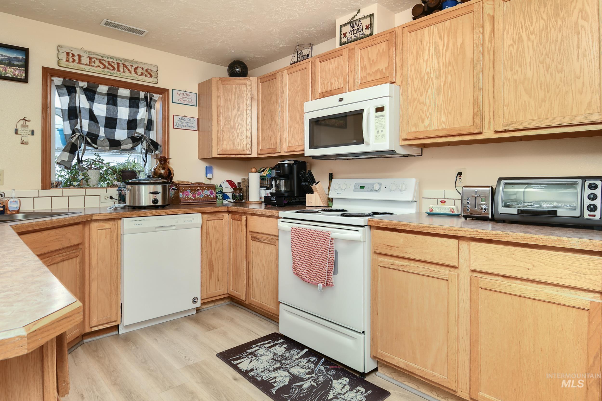 4382 N Adams St Property Photo 12