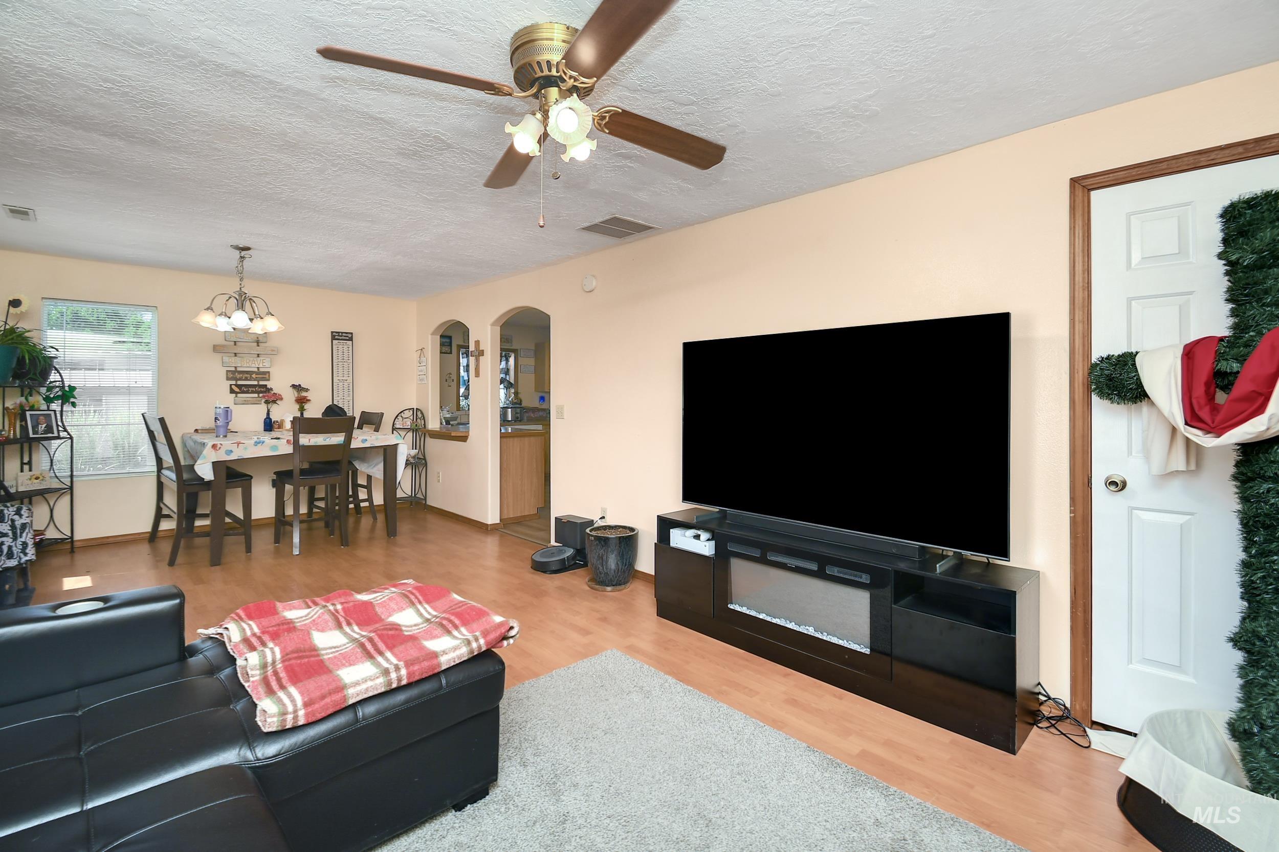 4382 N Adams St Property Photo 16