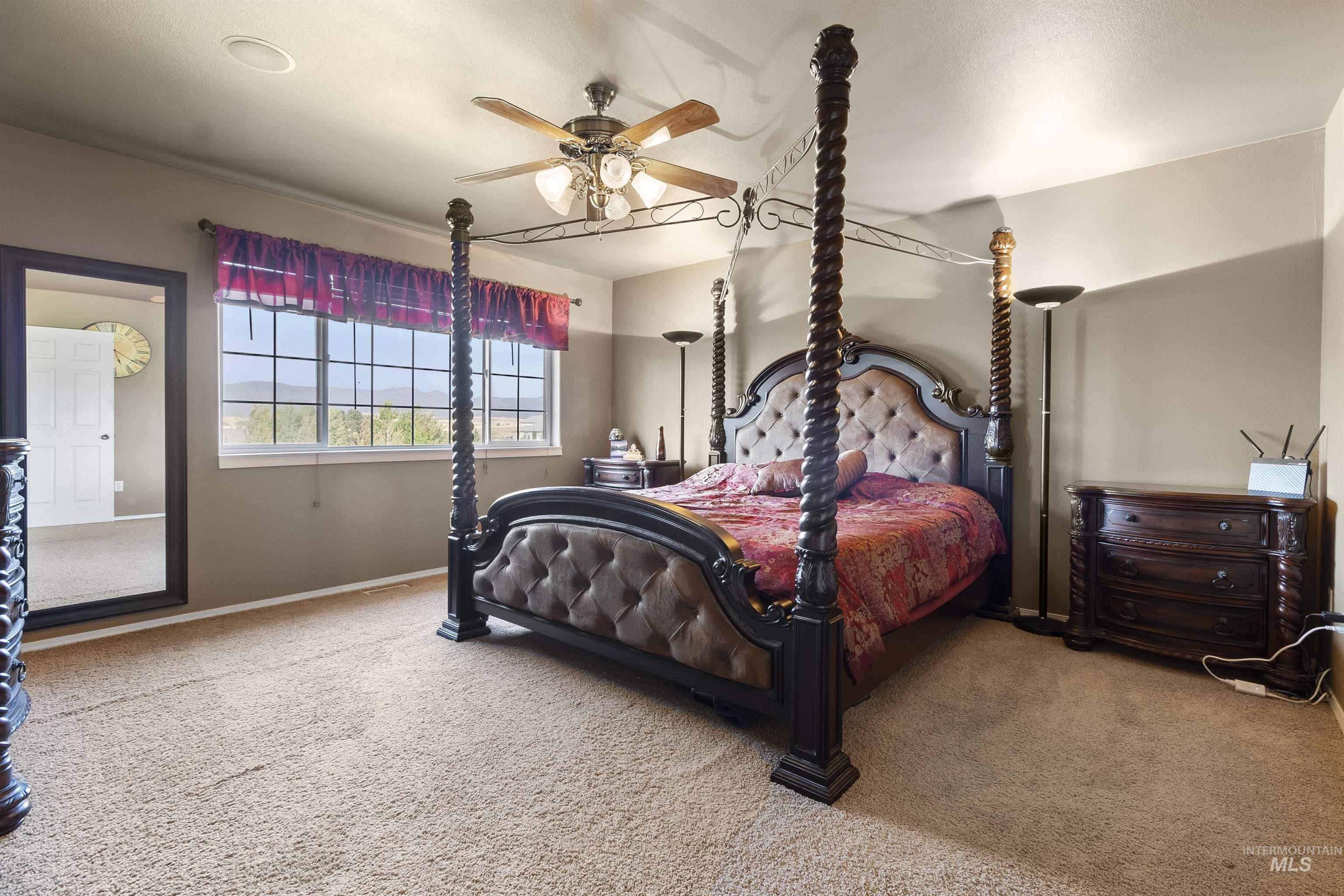 1060 Canterwood Property Photo 16