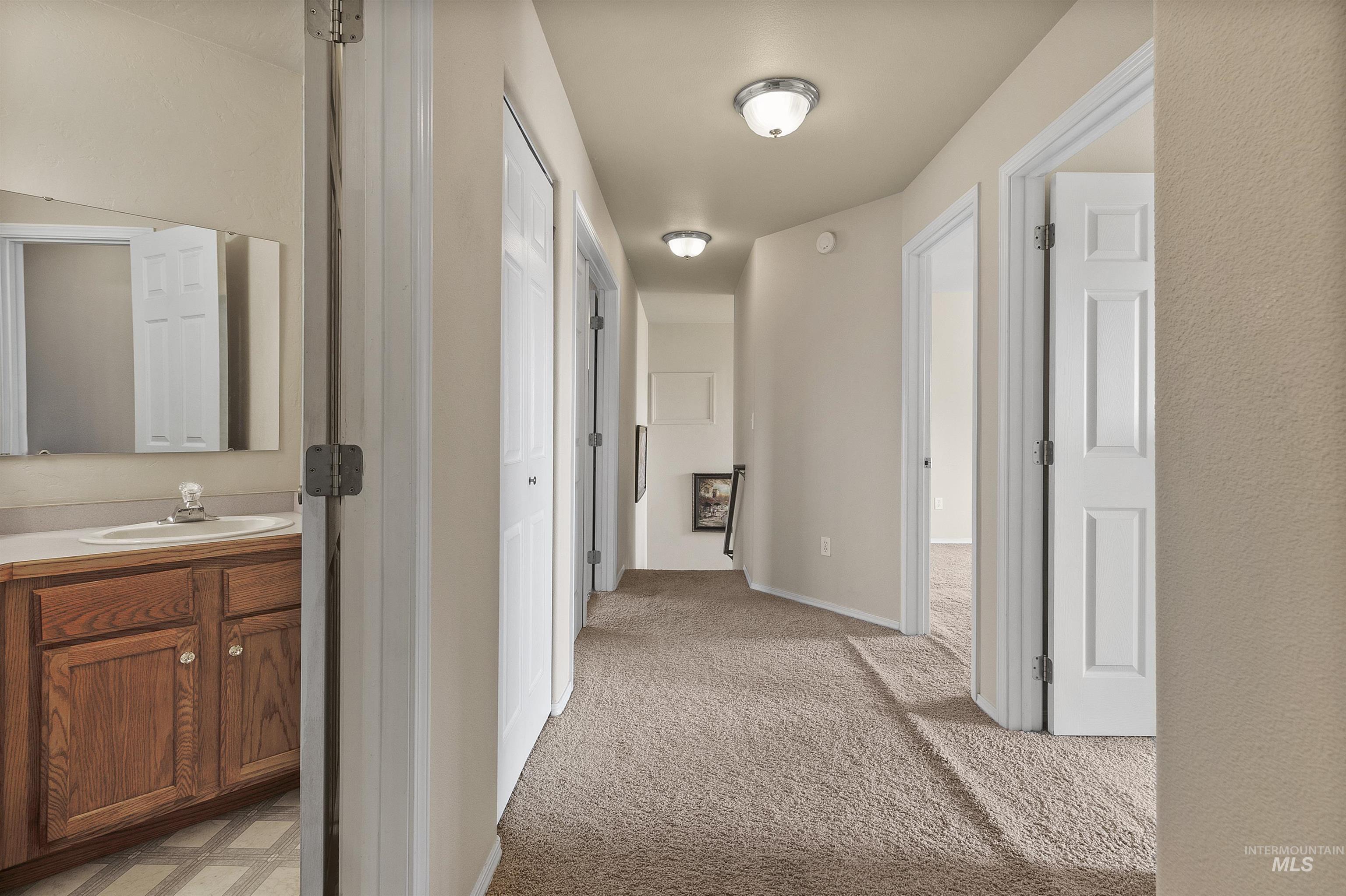 1060 Canterwood Property Photo 27