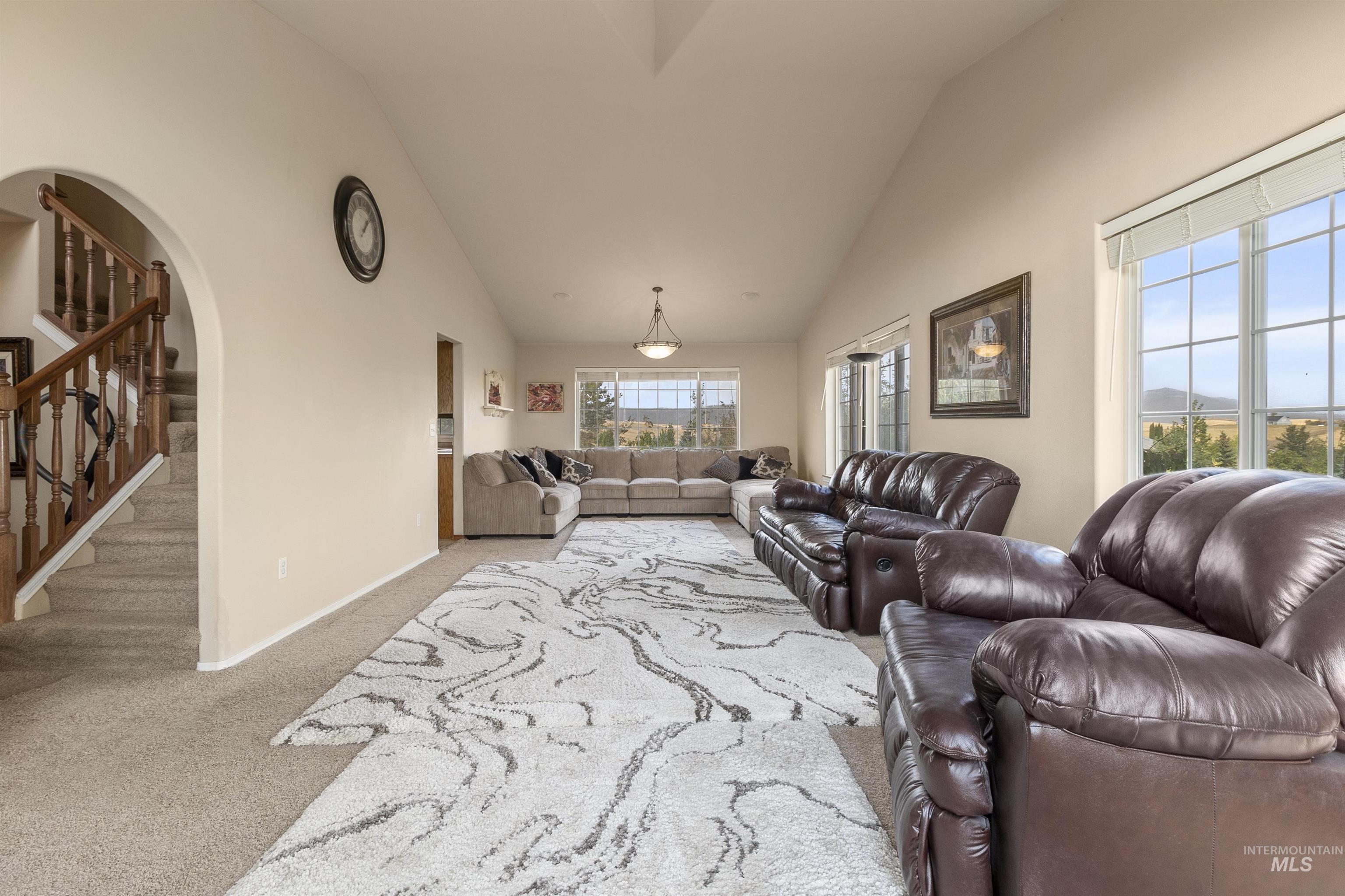 1060 Canterwood Property Photo 30