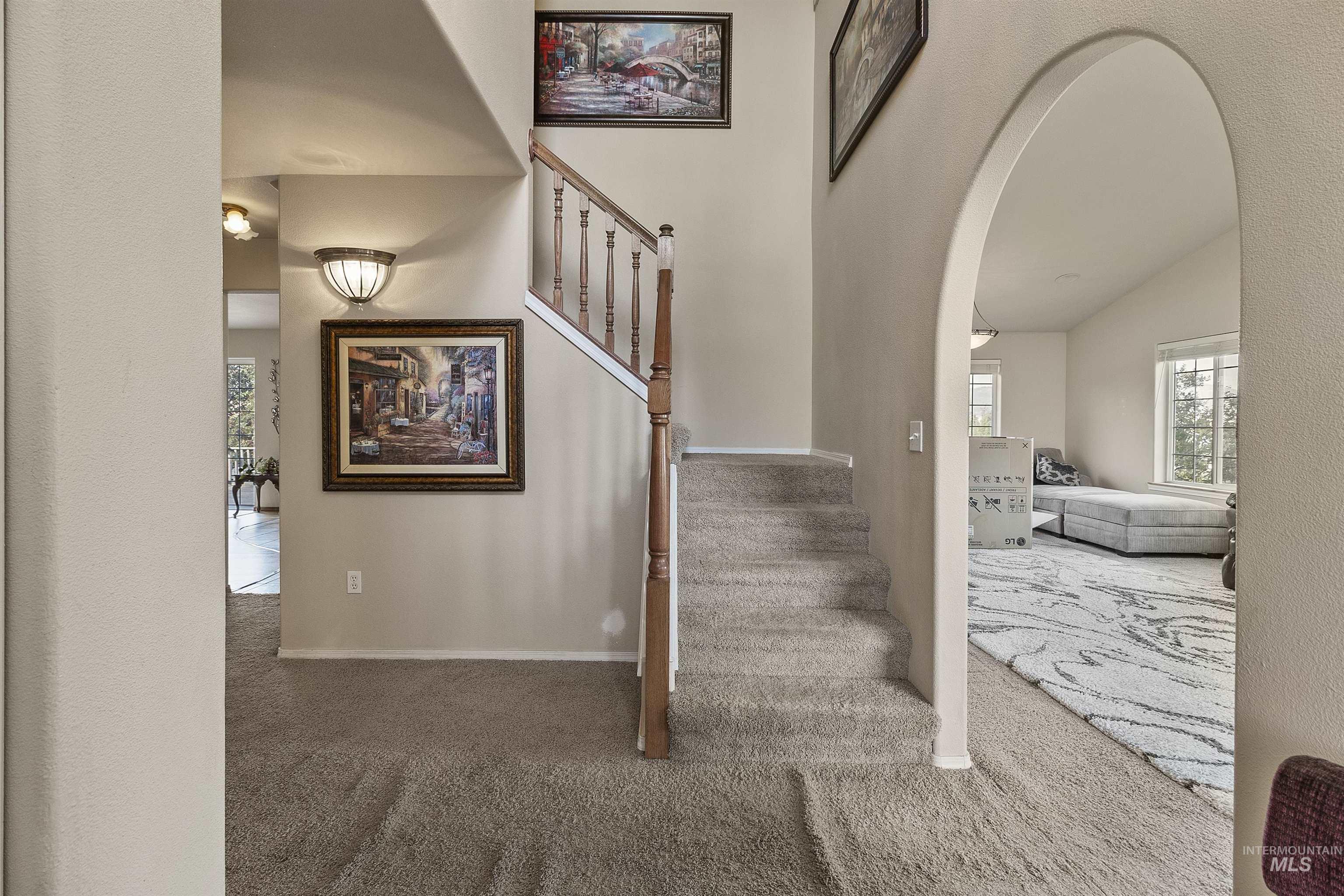 1060 Canterwood Property Photo 32