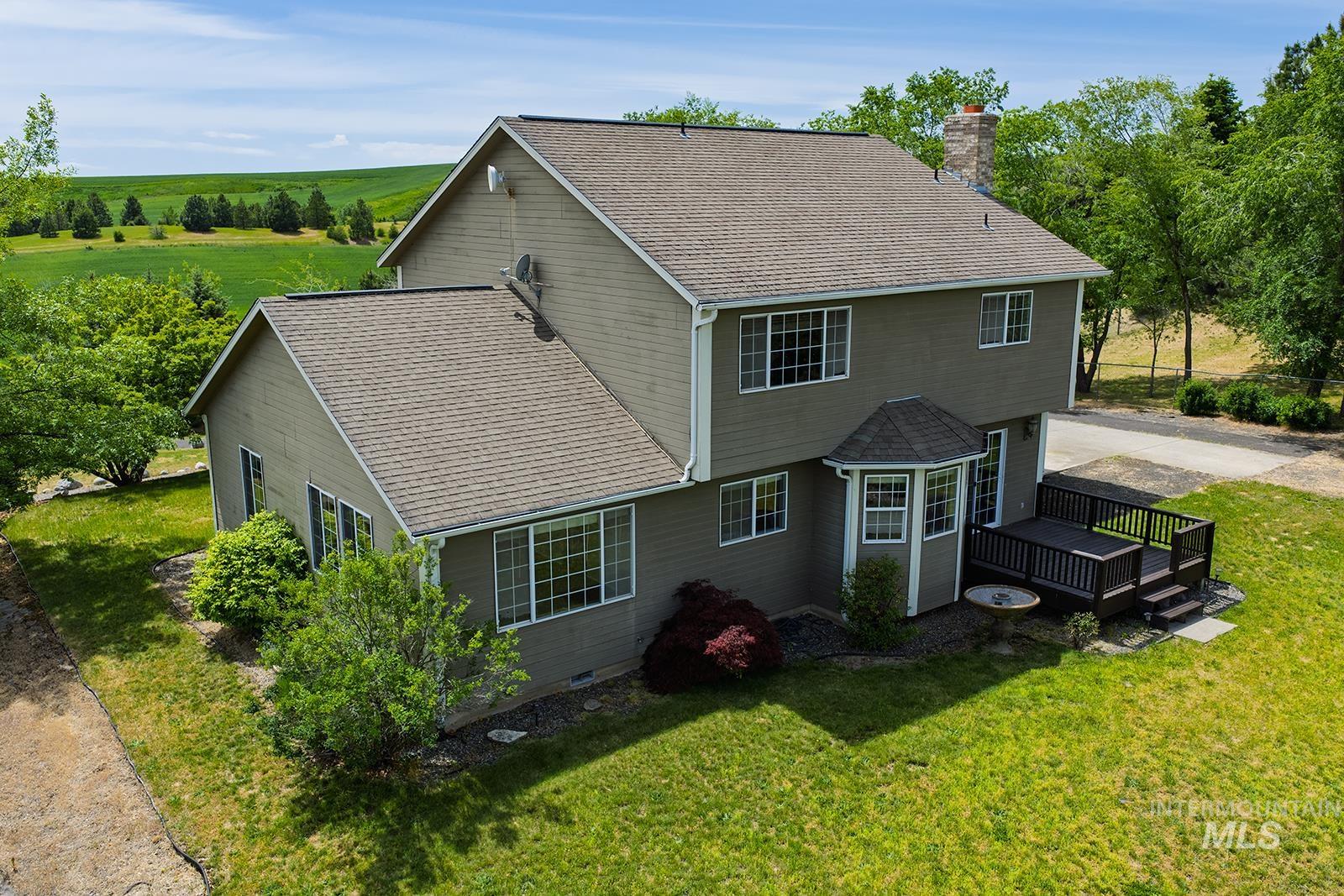1060 Canterwood Property Photo 34