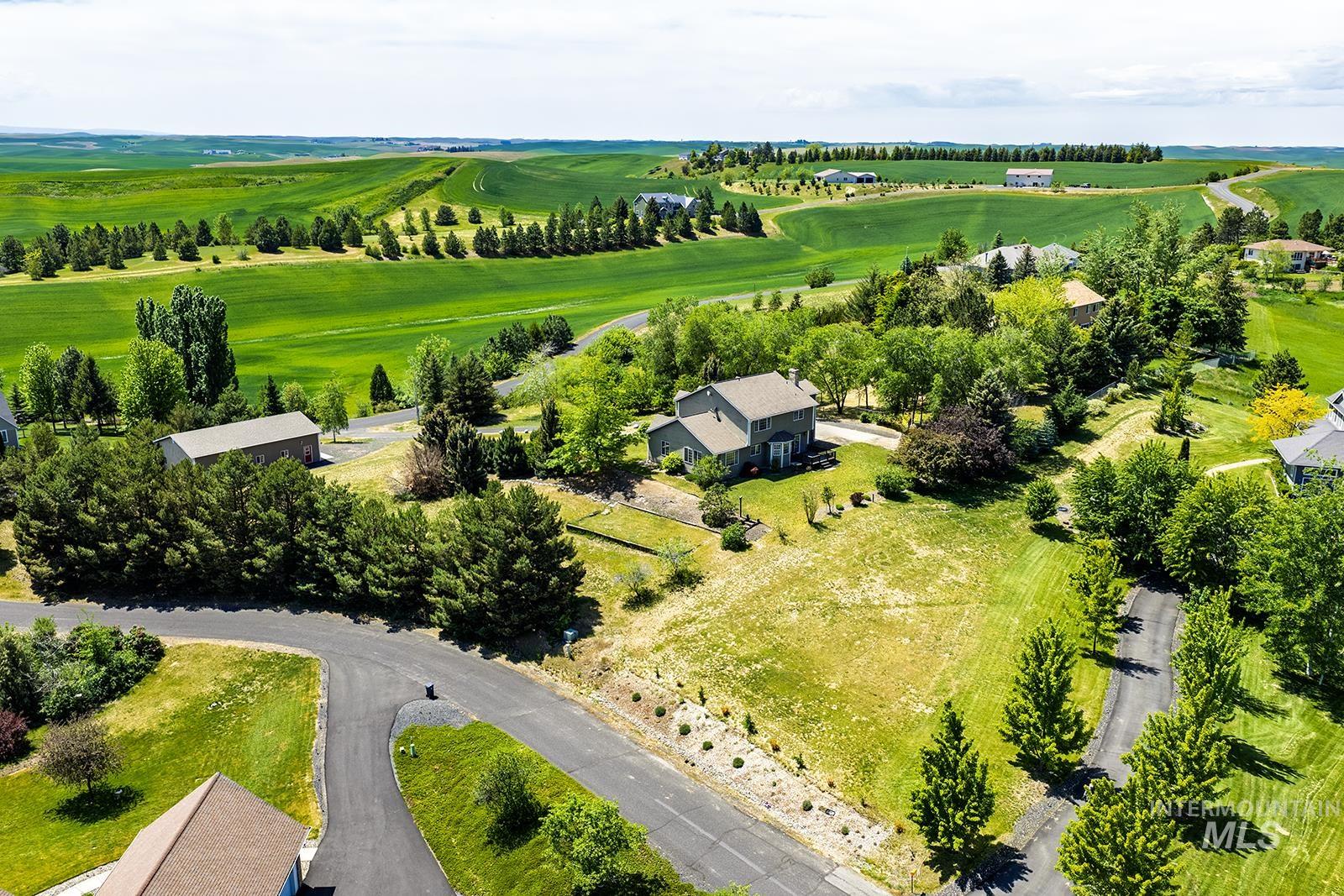 1060 Canterwood Property Photo 48