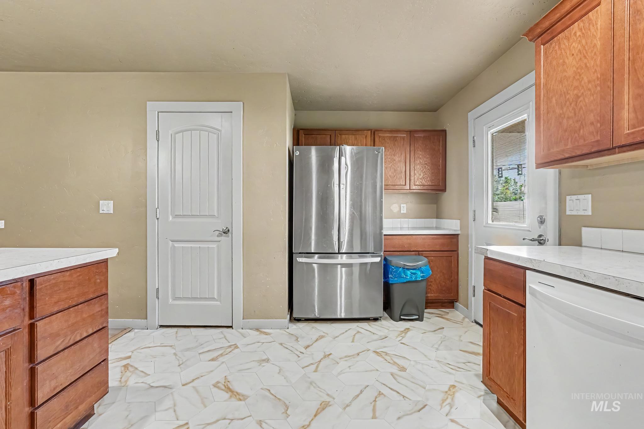 7764 Gary Ln Property Photo 10
