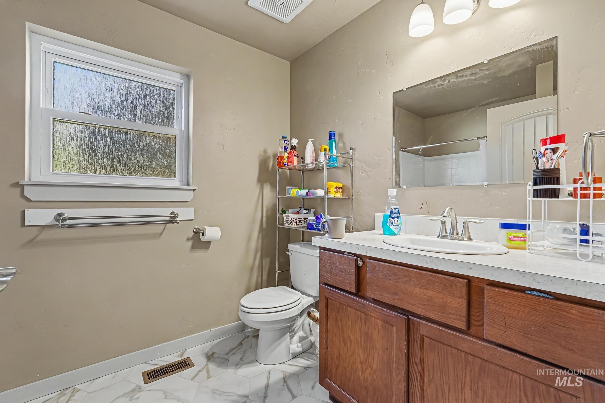 7764 Gary Ln Property Photo 13