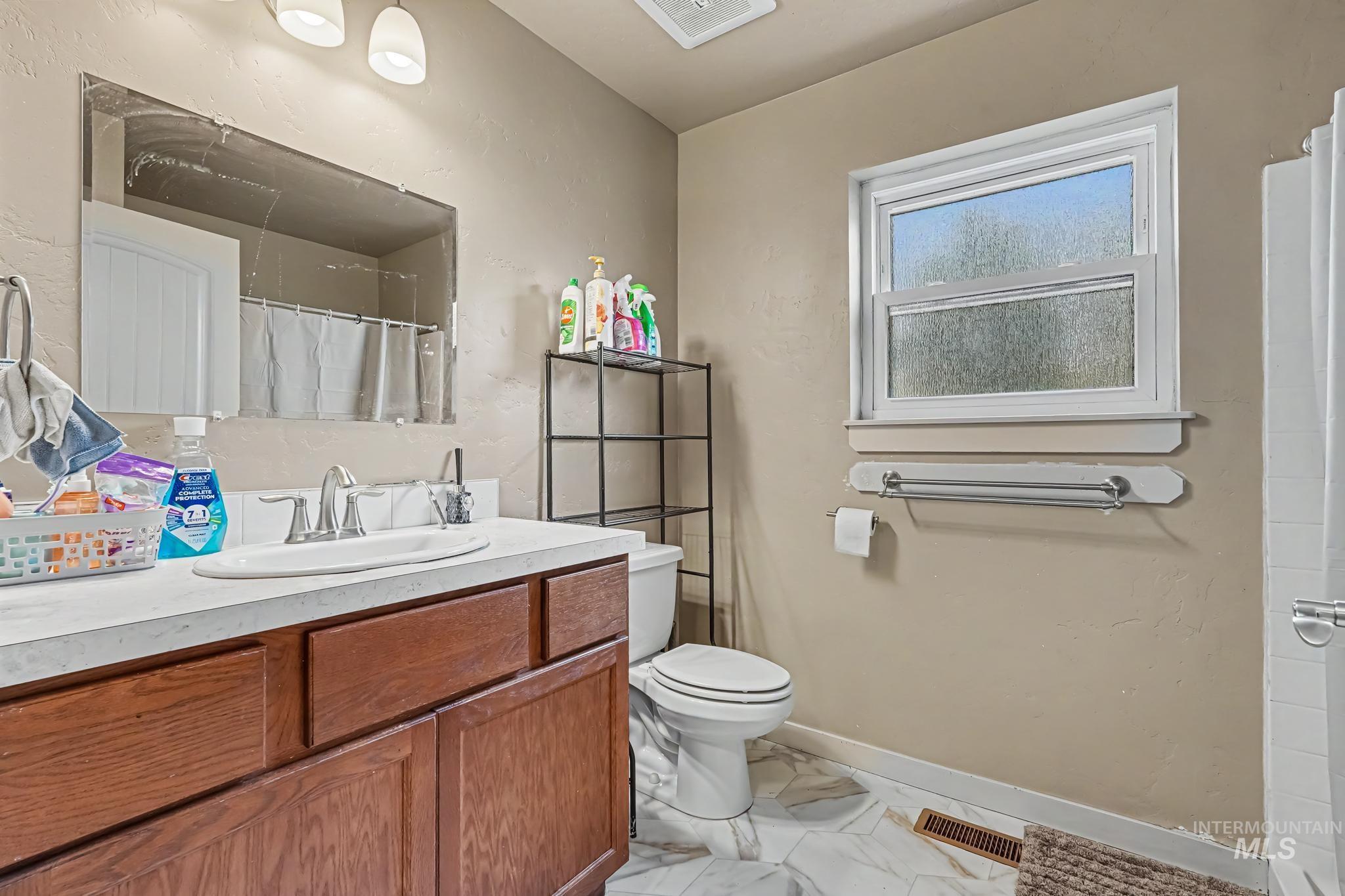 7764 Gary Ln Property Photo 18