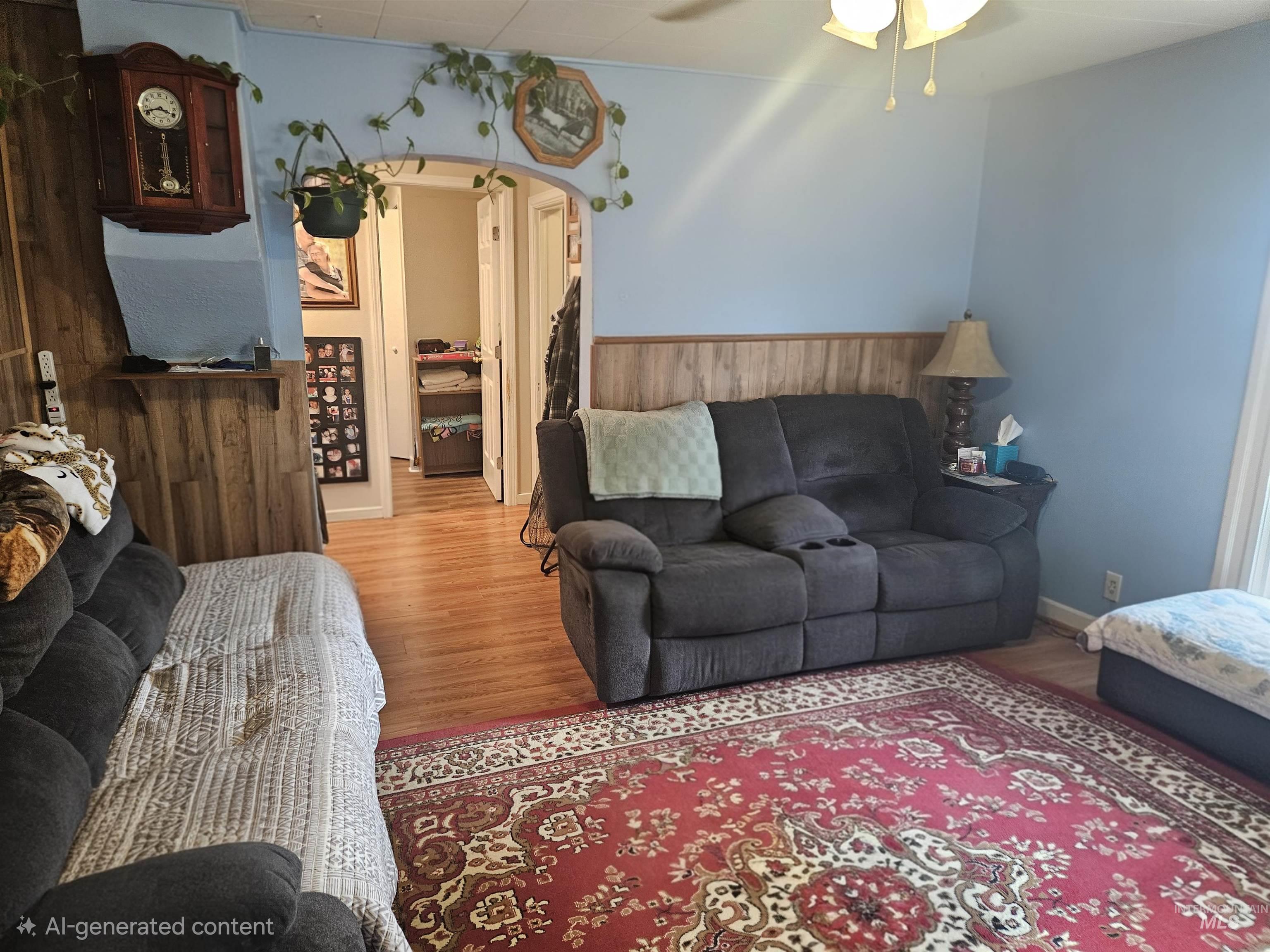 213 E Montana Property Photo 8