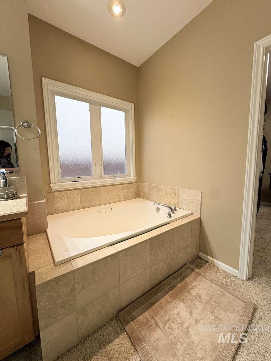 3738 N Hollymount Way Property Photo 13
