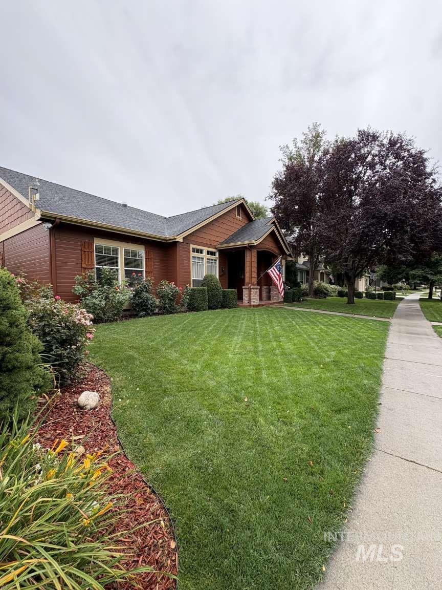 3738 N Hollymount Way Property Photo 15