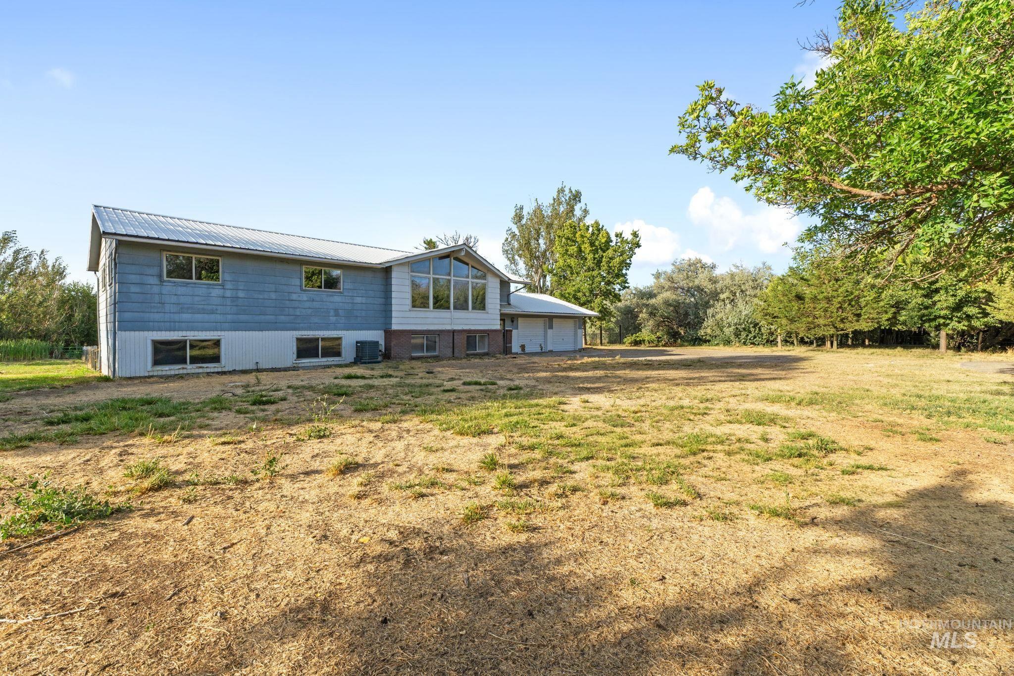 1296 E 4400 N Property Photo 2