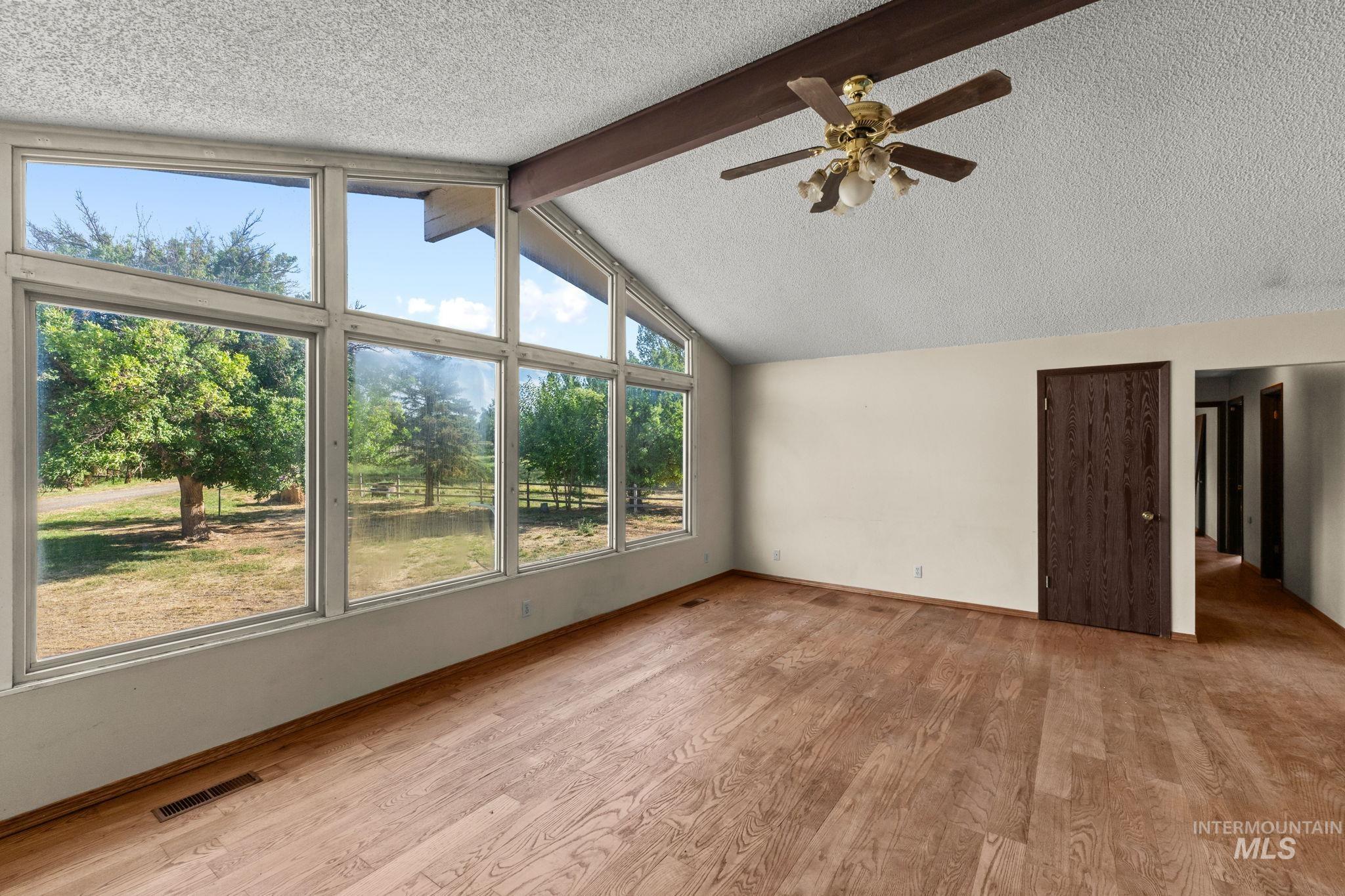 1296 E 4400 N Property Photo 3