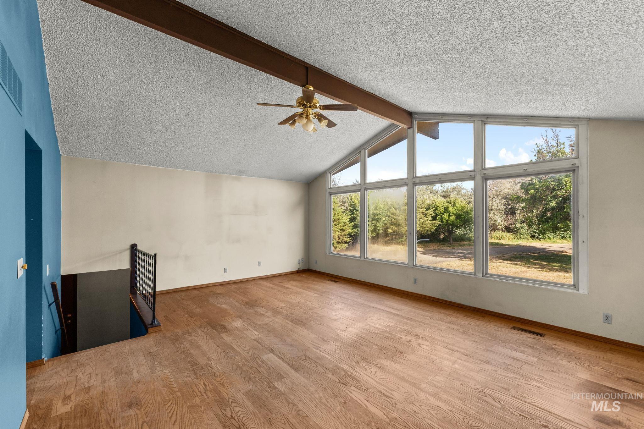 1296 E 4400 N Property Photo 6