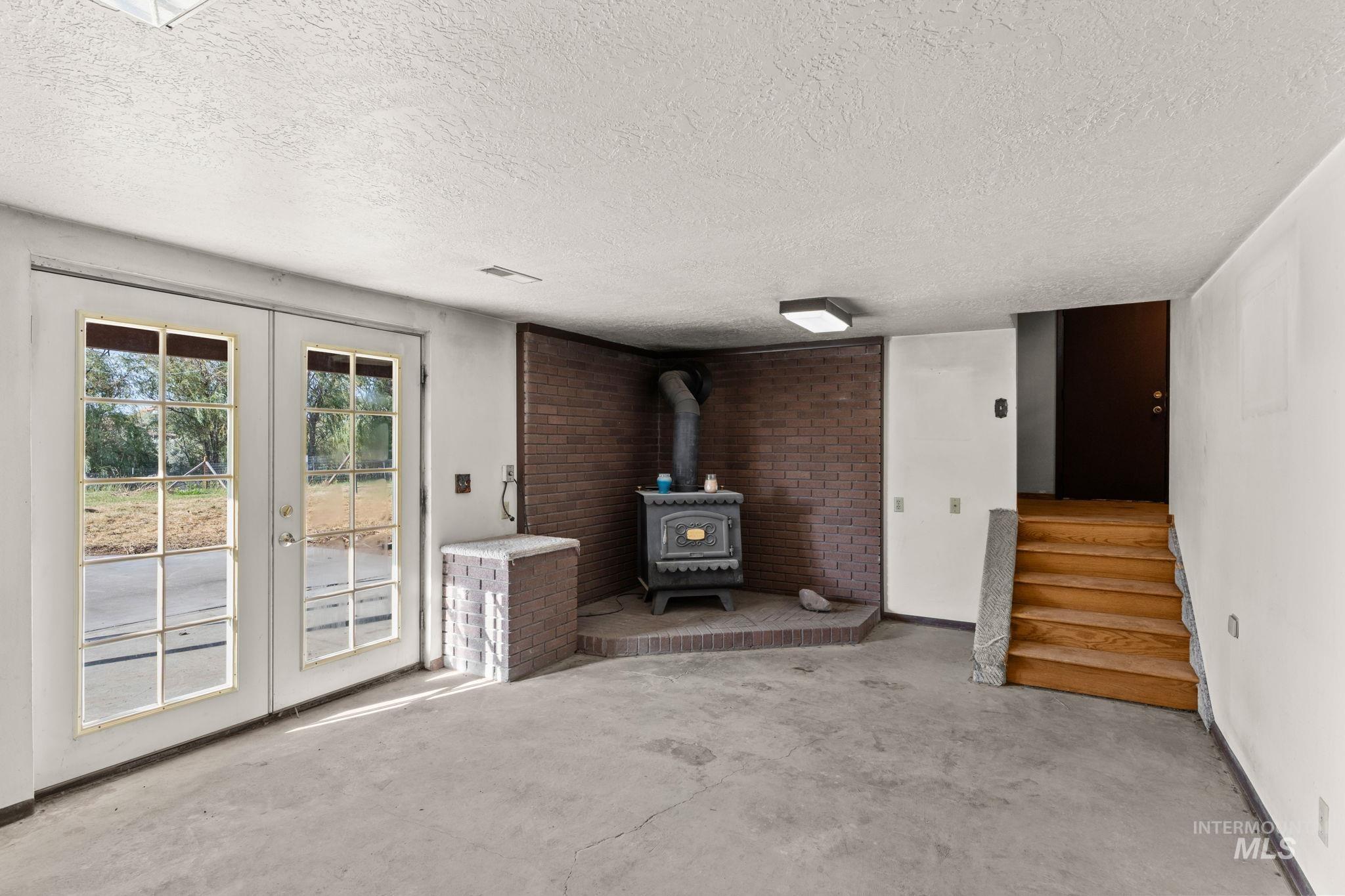 1296 E 4400 N Property Photo 20