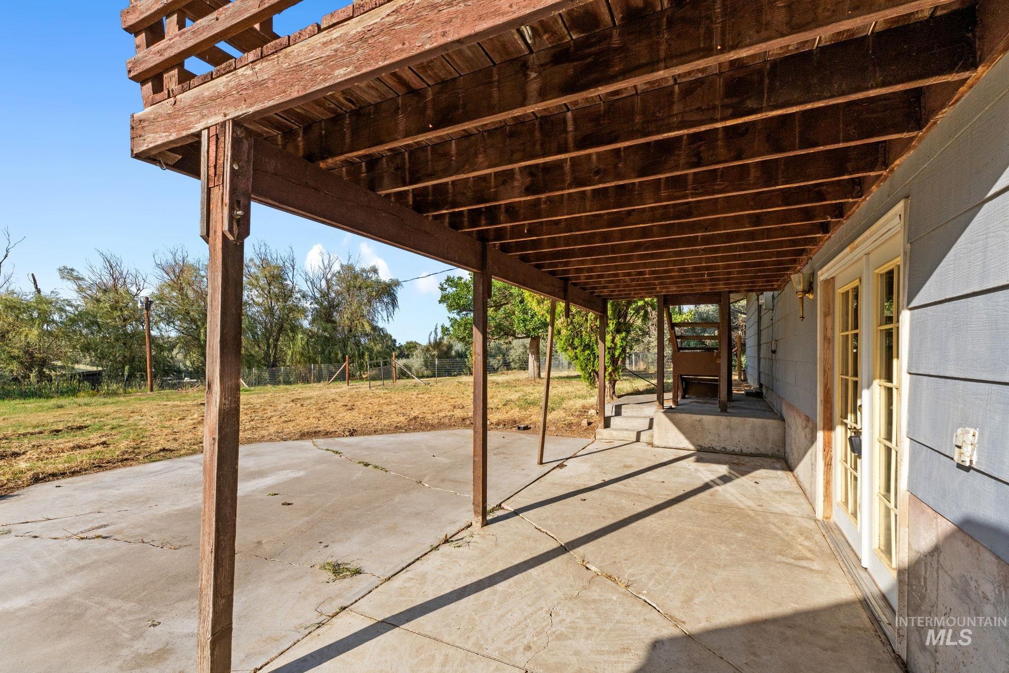 1296 E 4400 N Property Photo 28