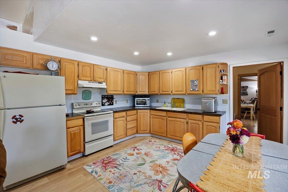 4389 N Pine Featherville Rd Property Photo 22