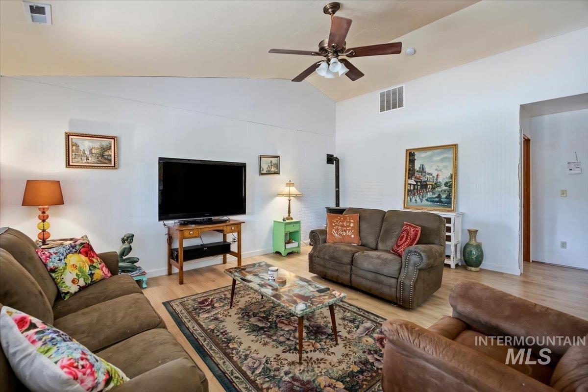 4389 N Pine Featherville Rd Property Photo 24