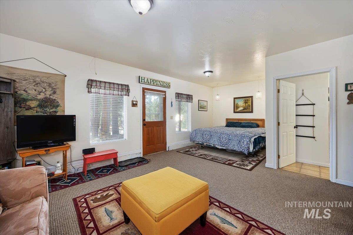 4389 N Pine Featherville Rd Property Photo 32