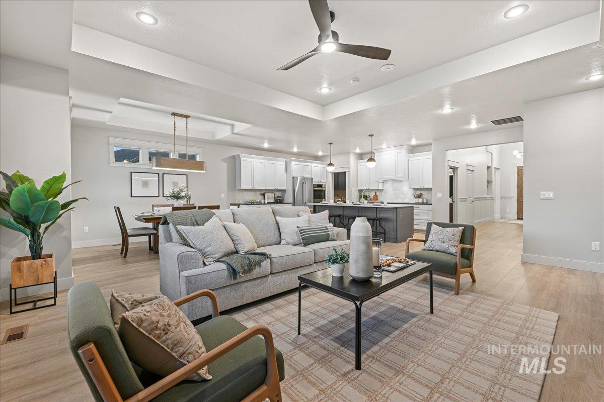 18080 N Treeline Ave Property Photo 18