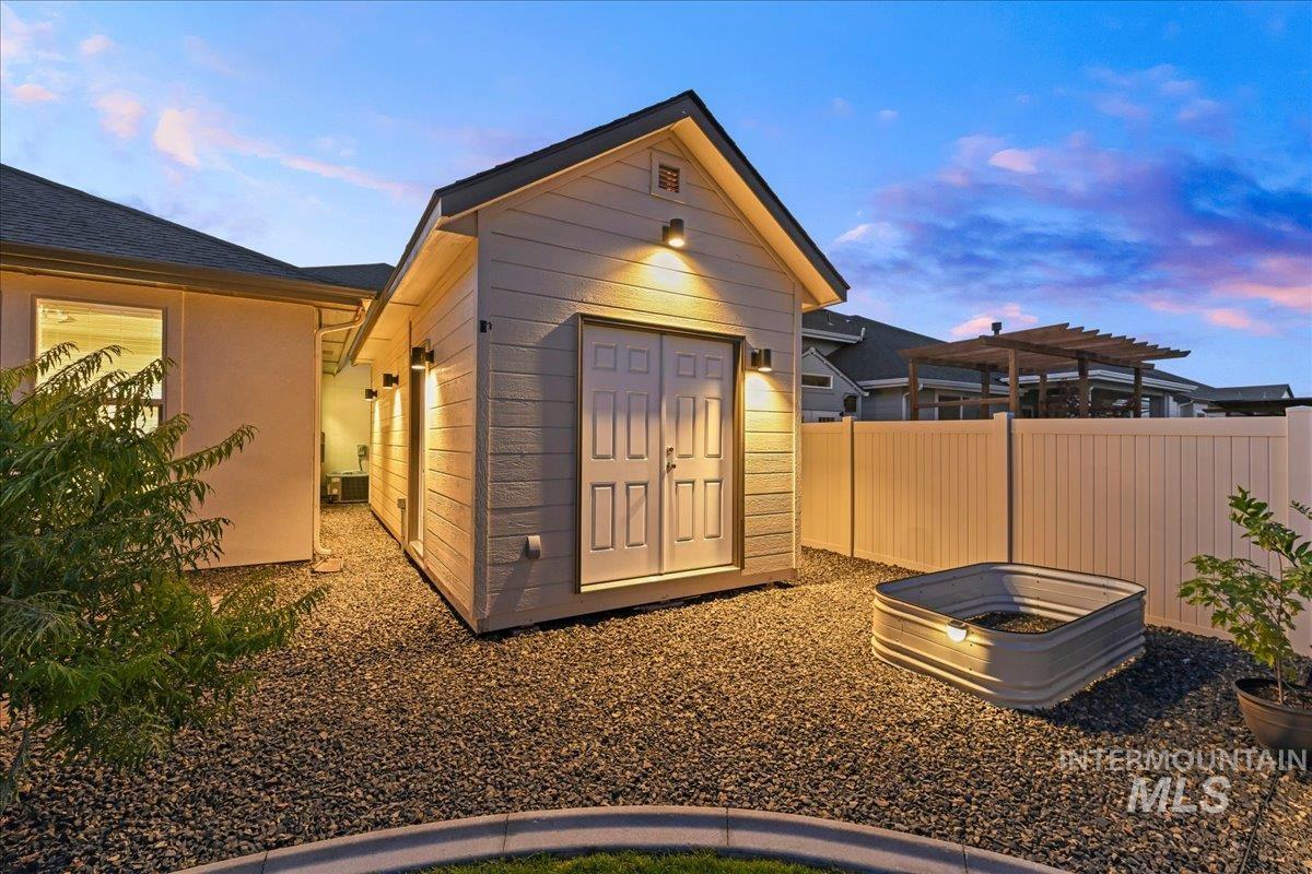 18080 N Treeline Ave Property Photo 39