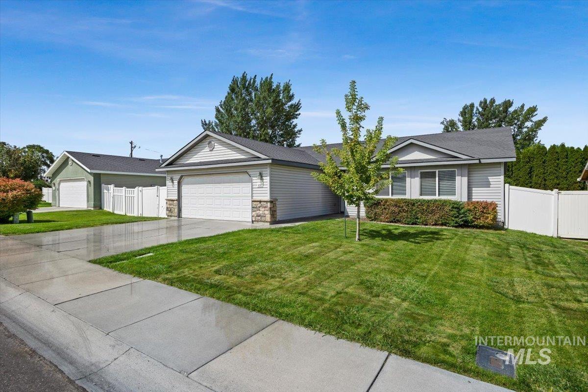 480 Silver Pheasant Property Photo 2