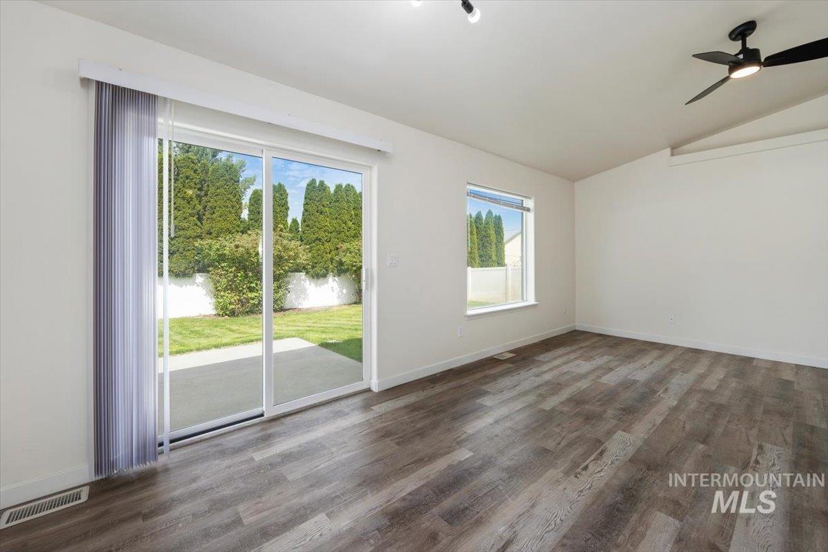 480 Silver Pheasant Property Photo 13