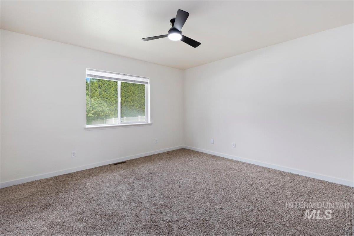 480 Silver Pheasant Property Photo 14