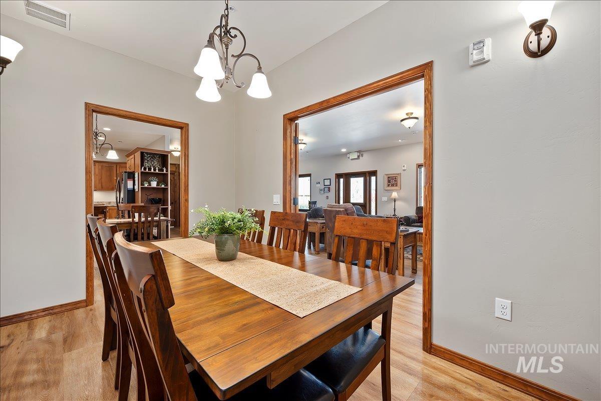1221 21st Property Photo 11