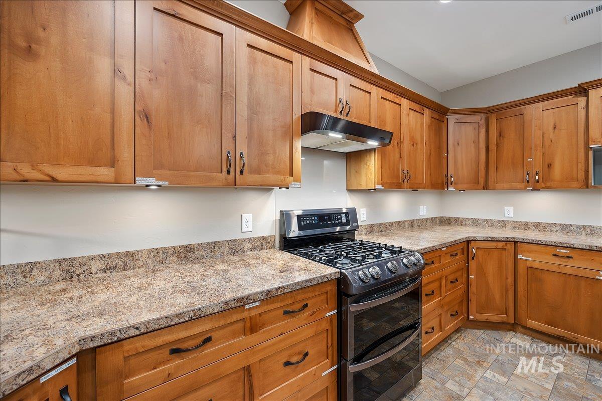 1221 21st Property Photo 16