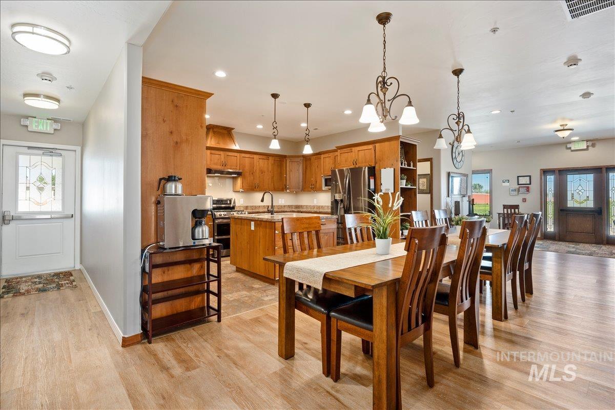 1221 21st Property Photo 20