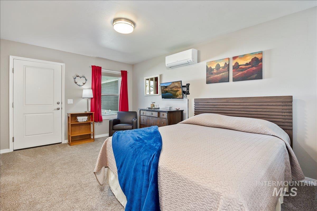 1221 21st Property Photo 23