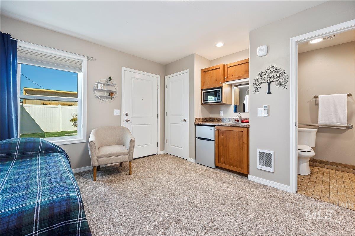 1221 21st Property Photo 27