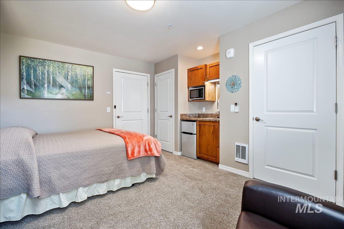 1221 21st Property Photo 34