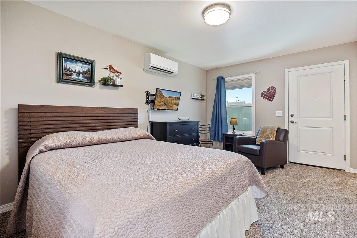 1221 21st Property Photo 35