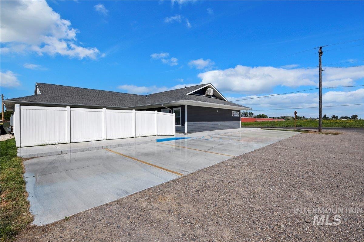 1221 21st Property Photo 39