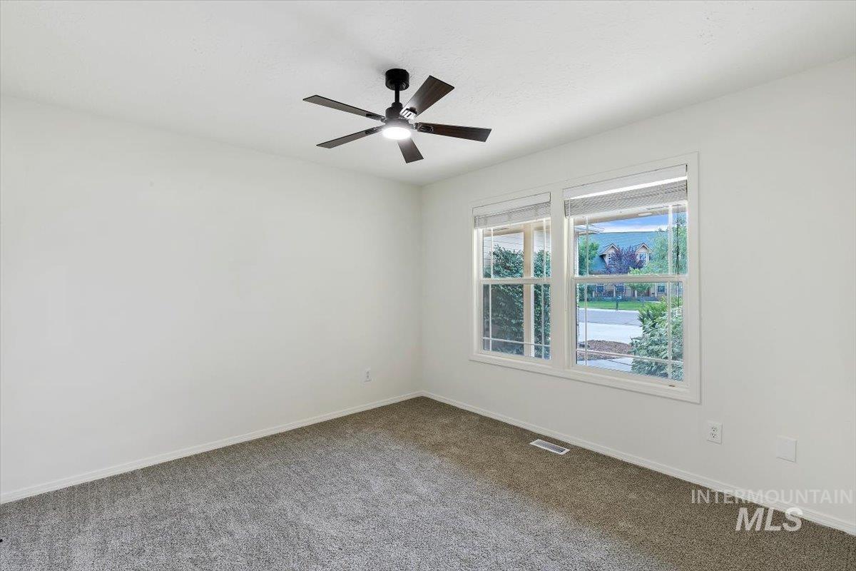 4000 E Chesapeake Dr Property Photo 14
