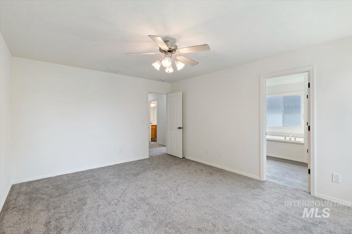 4000 E Chesapeake Dr Property Photo 17