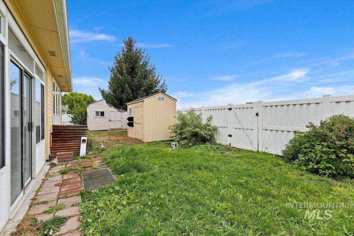4000 E Chesapeake Dr Property Photo 29