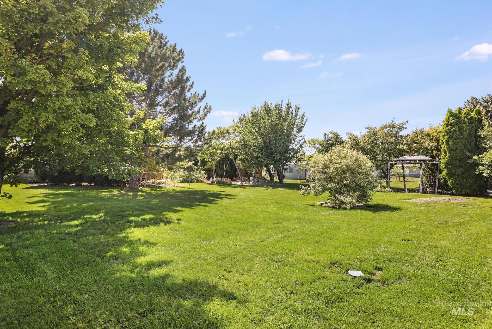 918 W Baseline Rd Property Photo 15